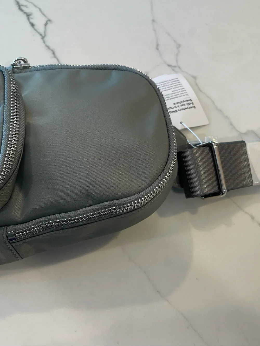 Lululemon Everywhere Sling Bag Small Unisex